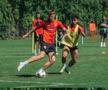 Mihnea Toader (stânga), fundaș Dinamo // FOTO: Instargam