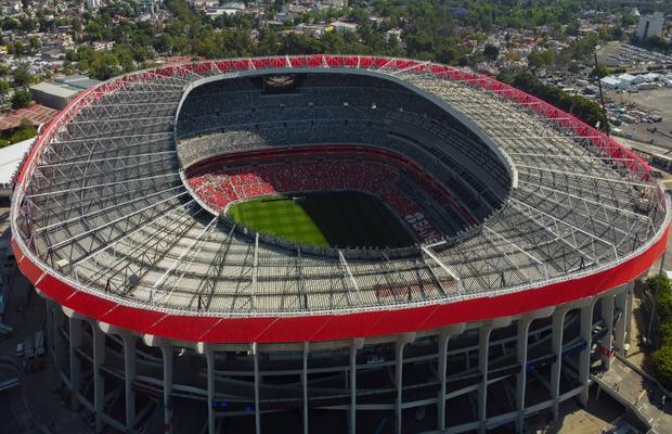Incident tragic la redeschiderea stadionului „Azteca” » Persoană decedată în tribune