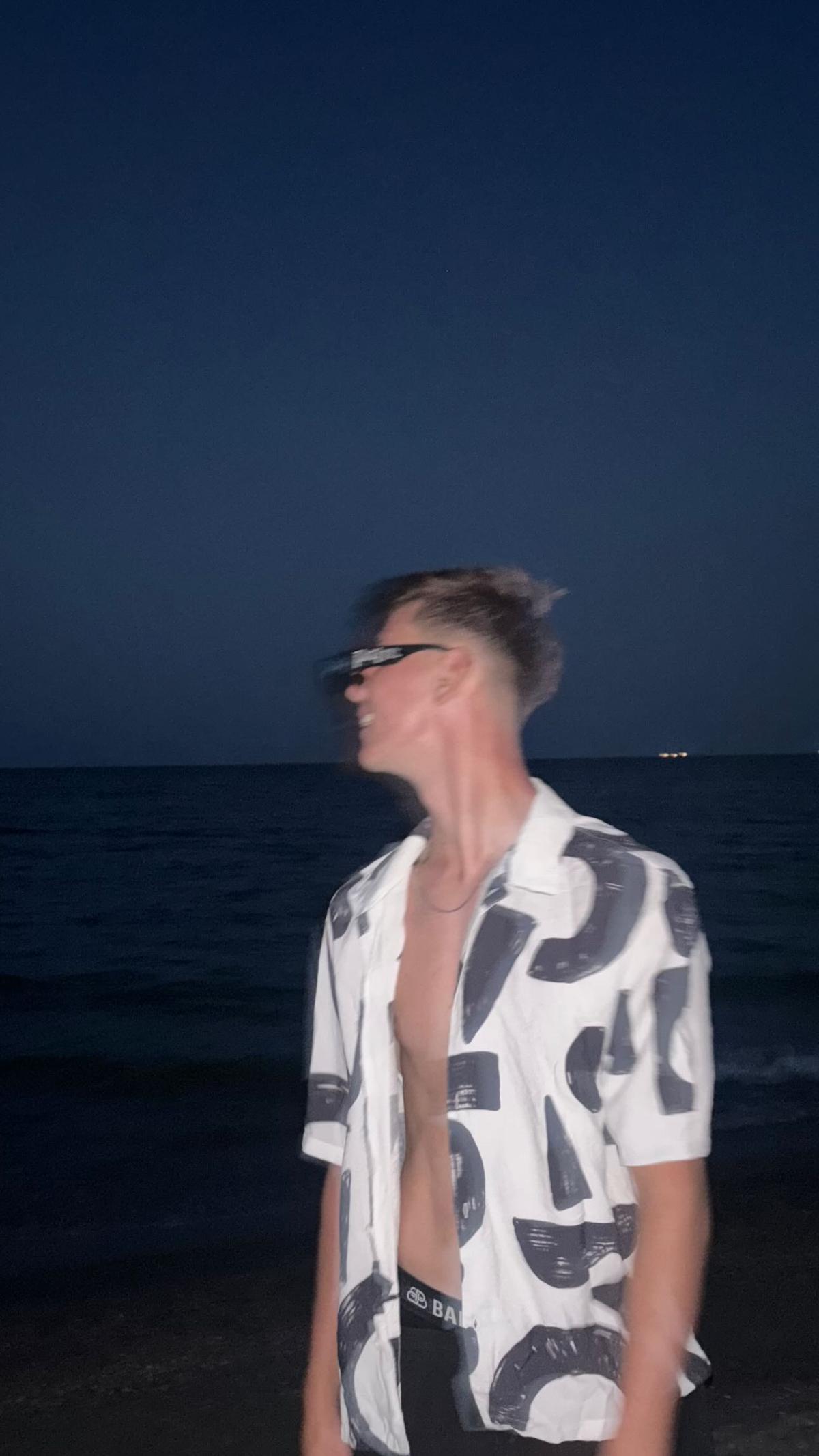 „My Giant” » Cel mai înalt fotbalist din Superliga a apărut la Dinamo: „Nu e photoshop”