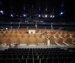 FOTO Sala Polivalentă din Cluj, transformată în centru de suport pentru bolnavii de COVID-19