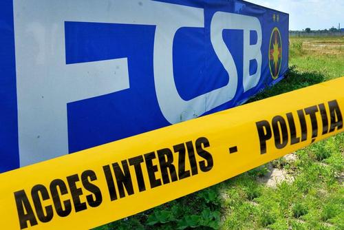 Oficialilor FCSB le-au fost date peste cap toate aranjamentele după ce-au fost surprinși luni dimineață la antrenament.