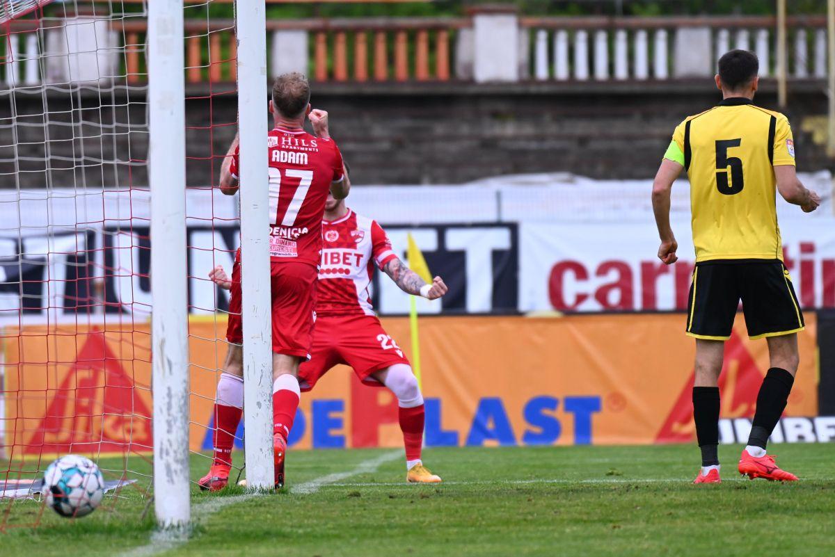 Vedeta care a răbufnit după Dinamo - Voluntari 2-0: „Întrebați-l pe Uhrin de ce nu am jucat!”