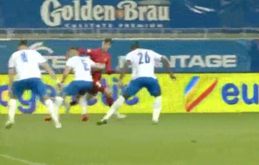 Ce scandal va fi! FCSB a cerut penalty în startul meciului » Decizia lui Kovacs