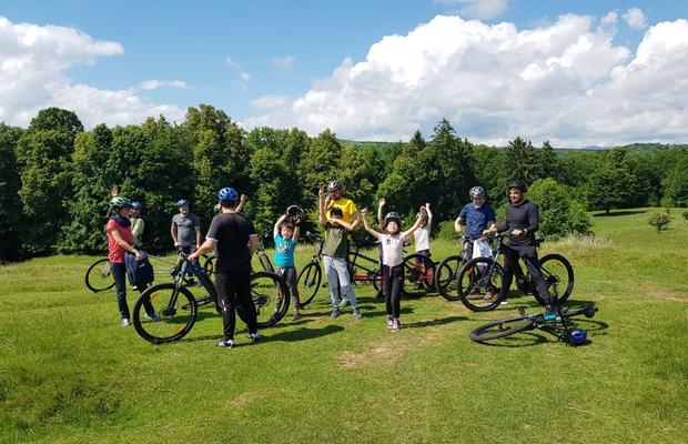 Activități de weekend în aer liber pe Valea Prahovei. Închiriază bicicletă de la 2be din Câmpina