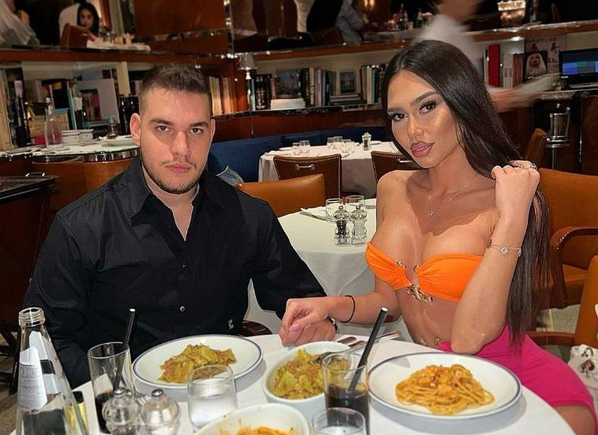 Angelo, fiul lui Cristi Borcea, a învățat de la tatăl lui! Își răsfață iubita în vacanțe scumpe și restaurante de lux