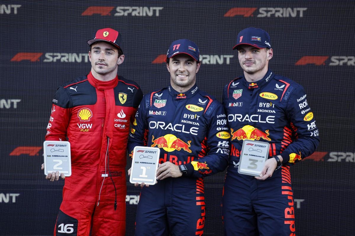 Perez câștigă cursa sprint din Azerbaidjan! Zi complicată pentru Max Verstappen: lovit la start, olandezul a fost un car de nervi