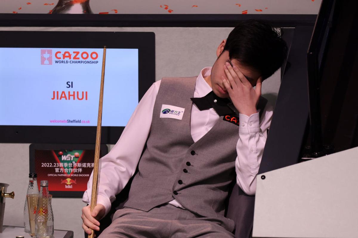 Luca Brecel, revenire în semifinala CM de snooker cu Jiahui