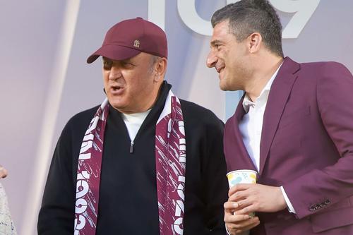 Daniel Niculae (dreapta), președintele Rapidului
