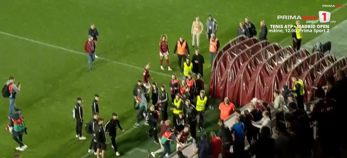 Paul Iacob a sărit la bătaie cu un suporter de la Rapid după eșecul cu Craiova