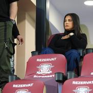 Antonia, prezentă la Rapid - Universitatea Craiova