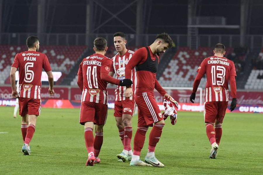 Vitalie Damașcan, sărbătorind un gol reușit la Sepsi / Foto: GSP.ro „Și-a luat bagajele și dus a fost!” » Dioszegi povestește ce s-a întâmplat cu cei doi fotbaliști plecați de la Sepsi: „A avut o problemă cu antrenorul”