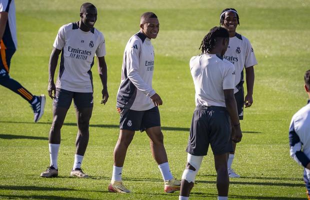 Lovitură pentru Real Madrid: francezul a terminat sezonul! Nu va juca nici la Campionatul Mondial al Cluburilor