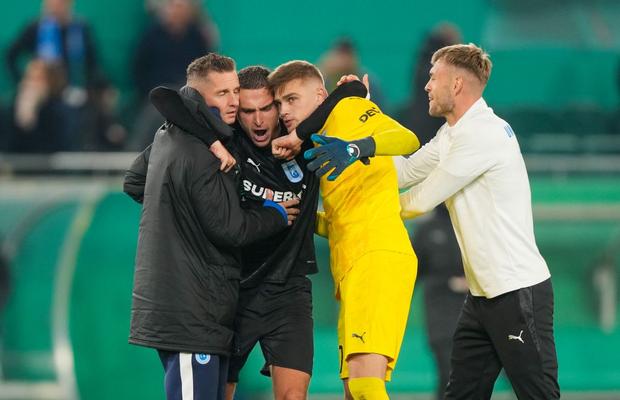 Boom de 3 milioane de euro pentru Craiova » Două echipe din top 5 campionate se bat pe titularul oltenilor