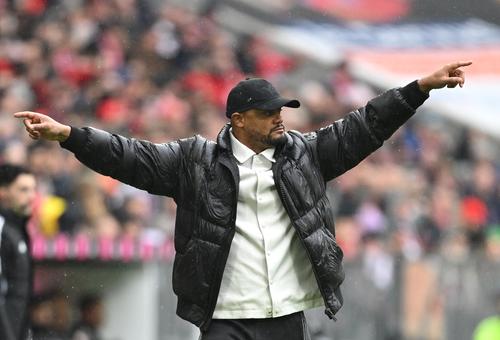 Antrenorul Vincent Kompany a leșinat vineri în baza de pregătire a lui Bayern, ajungând cu ambulanța la spital / FOTO: Getty Images