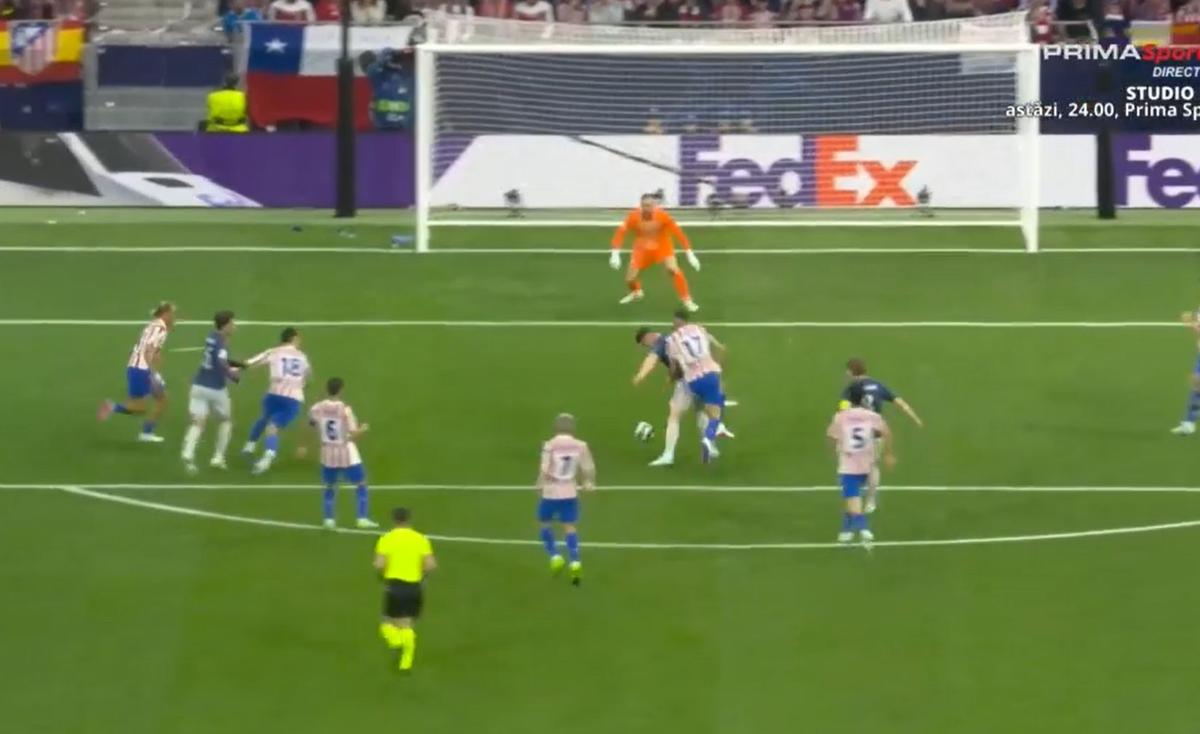 Penalty controversat în Atletico - Arsenal