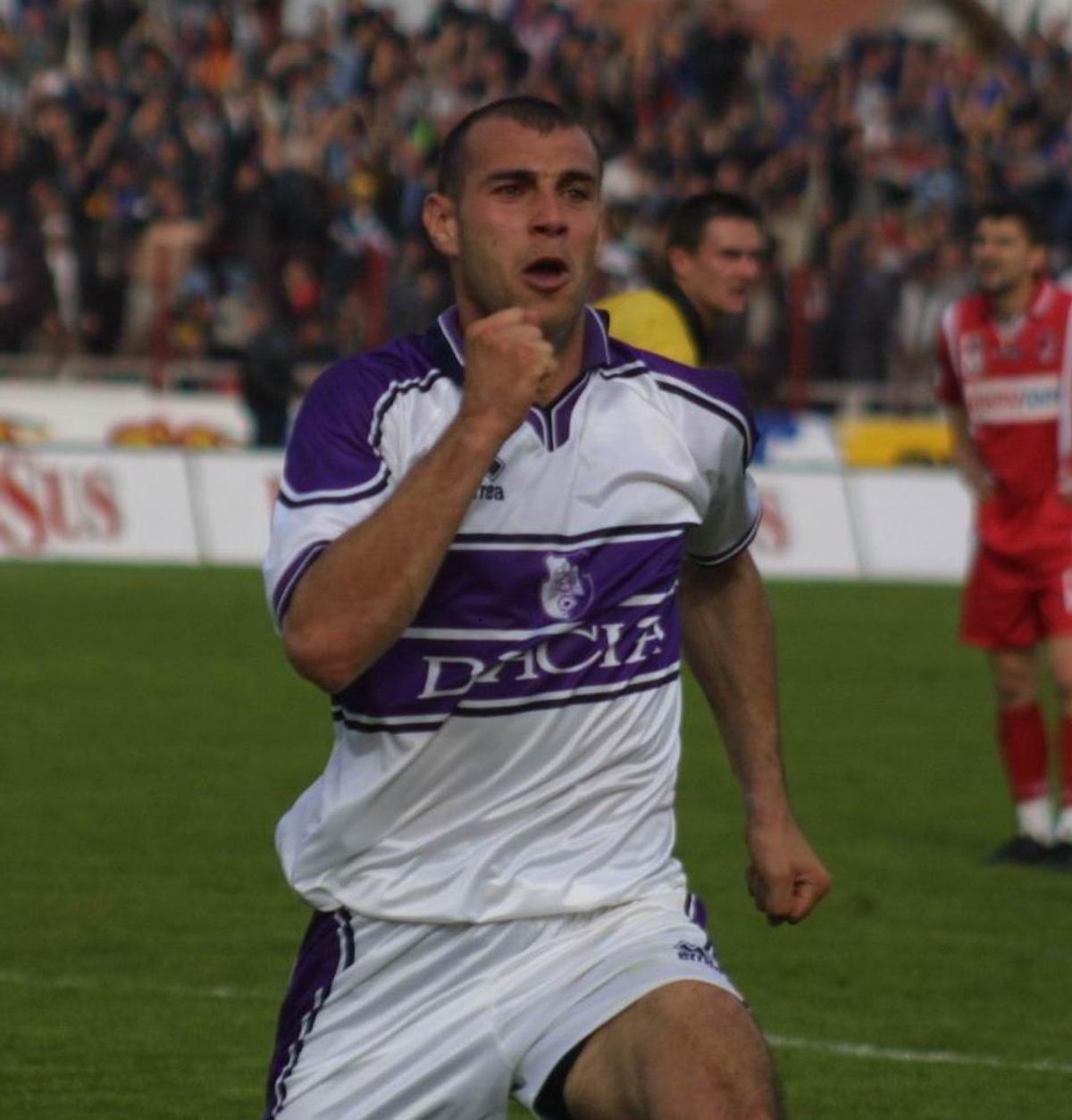 FC Argeș în perioada Dacia: imagini de arhivă cu echipa dirijată de inginerul Constantin Stroe