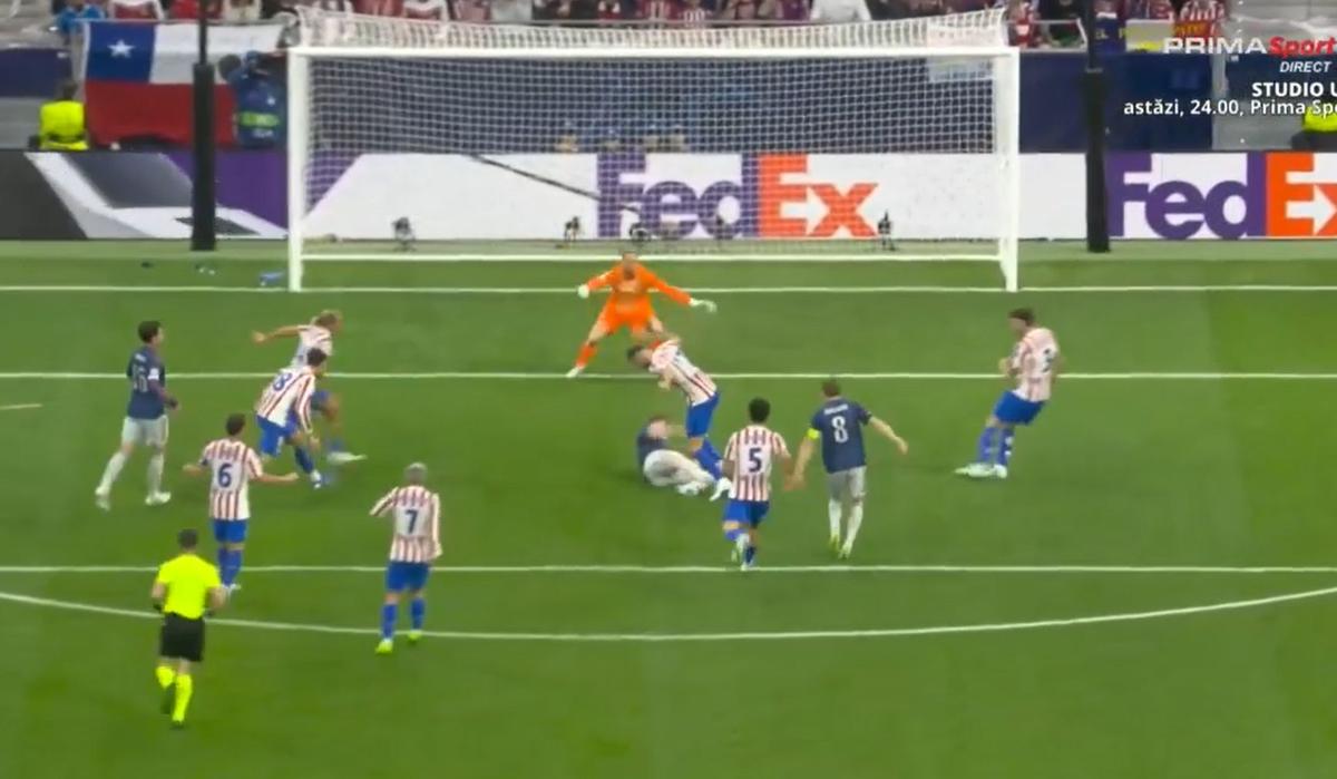 Penalty controversat în Atletico - Arsenal