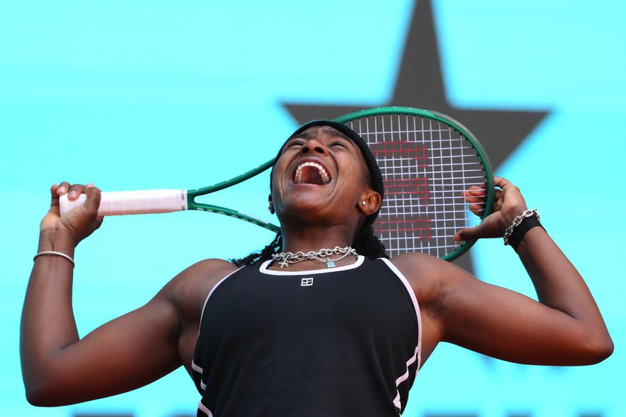Hailey Baptiste este în semifinale la Madrid // foto: Getty Images Surpriza anului în tenis! Aryna Sabalenka a fost eliminată în sferturi la Madrid, după ce a ratat ȘASE mingi de meci