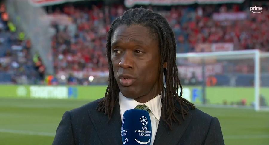 Clarence Seedorf Khvicha Kvaratskhelia, numit „cel mai bun fotbalist din lume” de o legendă a Ligii Campionilor