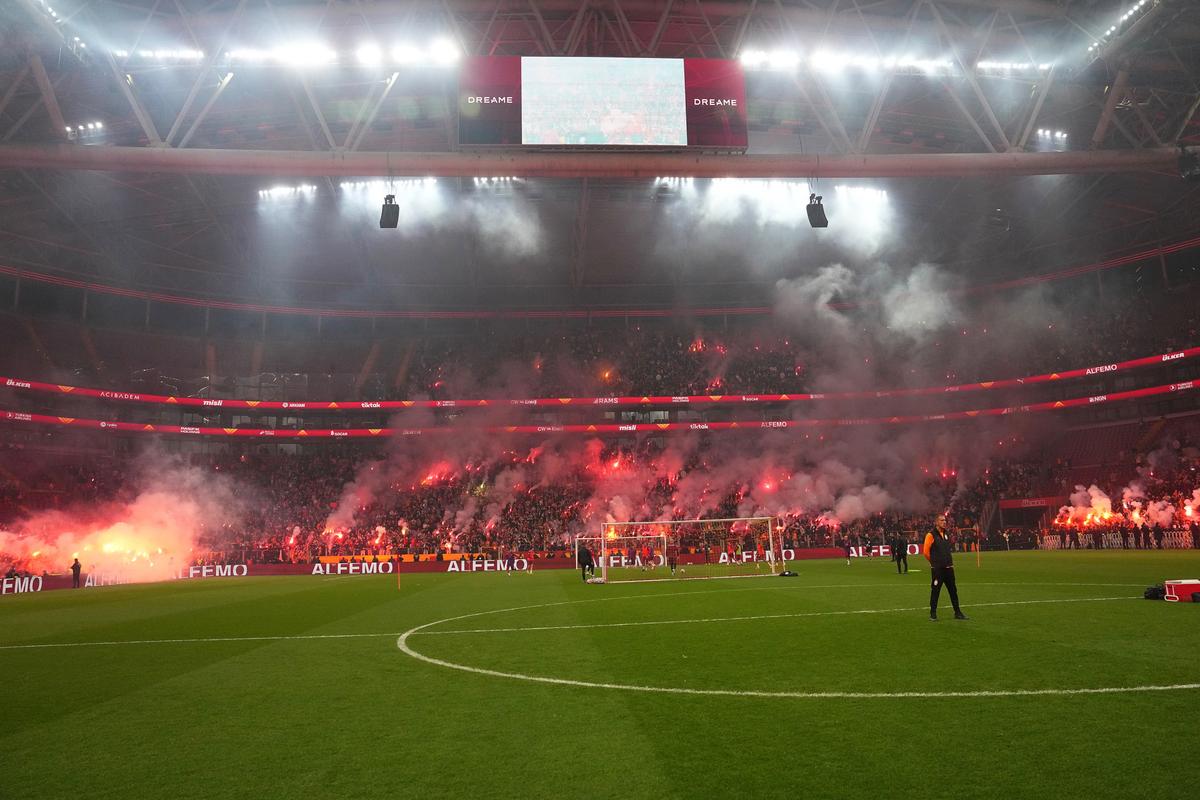 40.000 de oameni la antrenament, înaintea meciului de titlu din weekend!