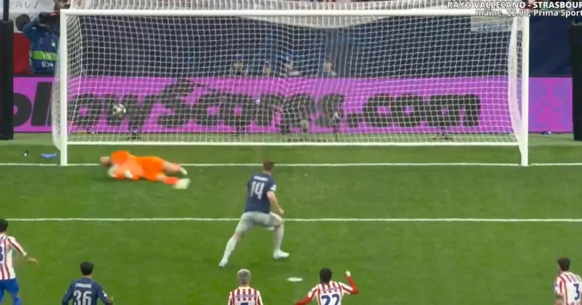 Penalty controversat în Atletico - Arsenal