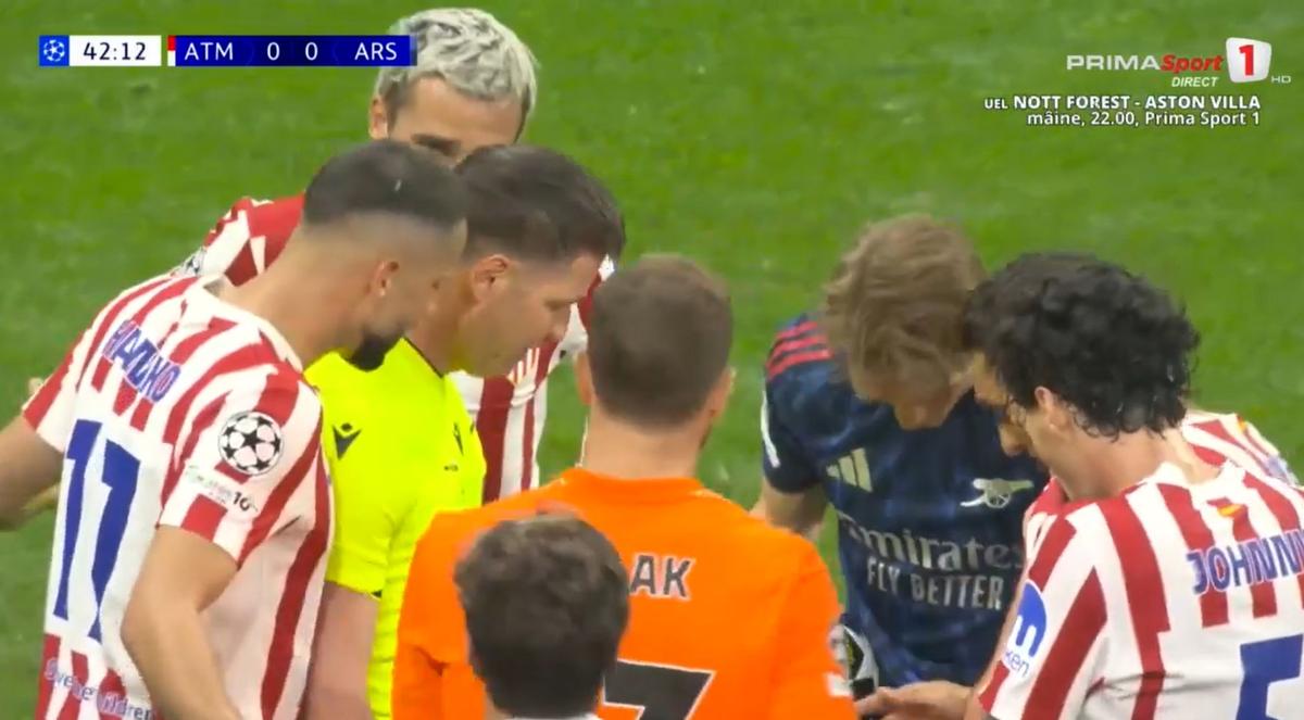 Penalty controversat în Atletico - Arsenal » Verdictul specialistului
