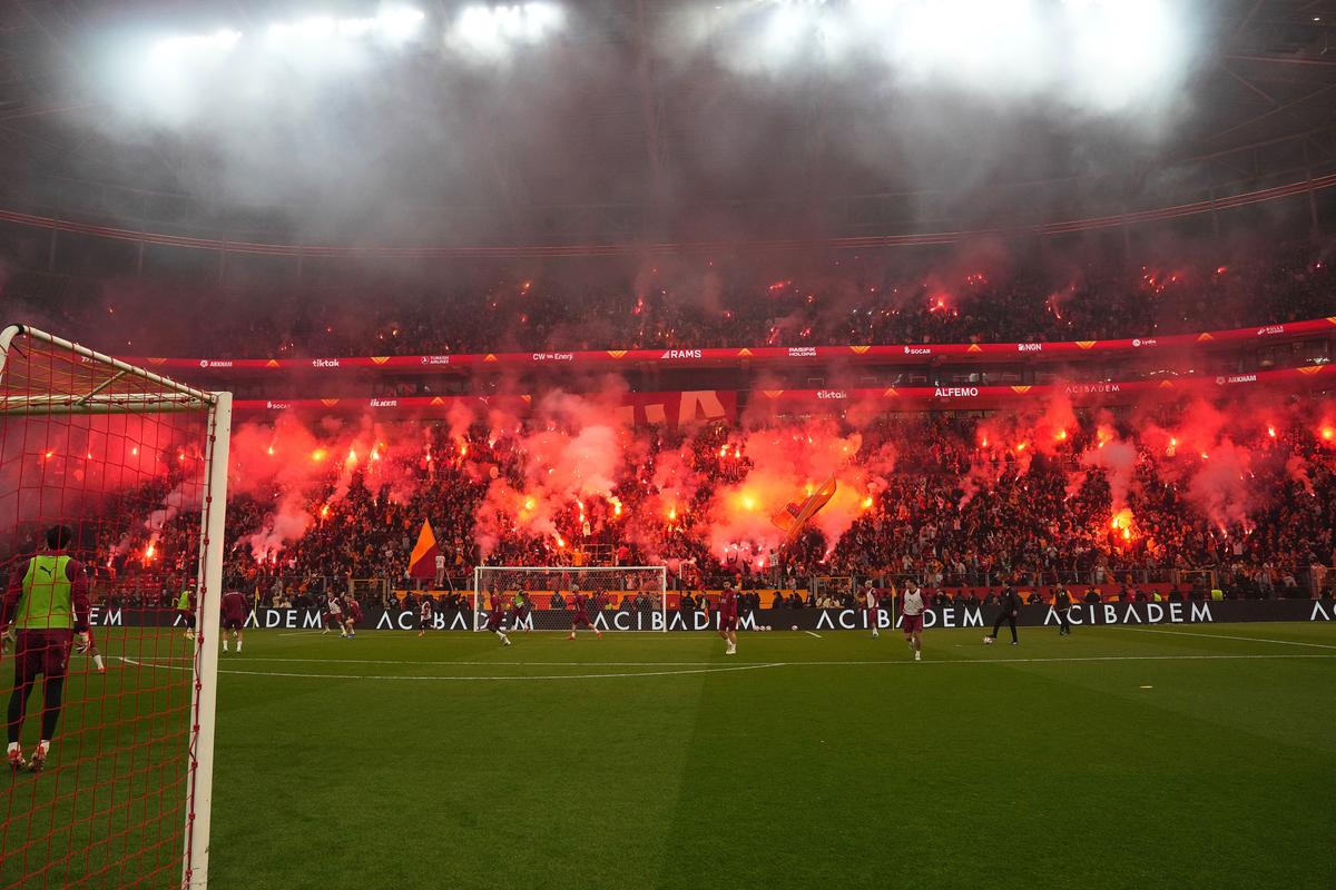 40.000 de oameni la antrenament, înaintea meciului de titlu din weekend!