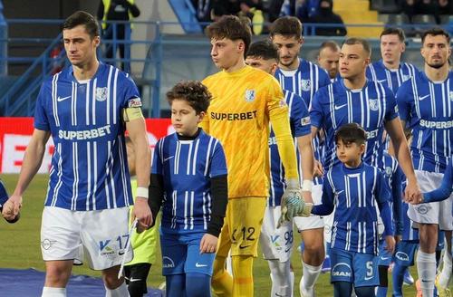 La 20 de ani, portarul Rafael Munteanu este titular la Farul și a fost remarcat de Bogdan Lobonț
