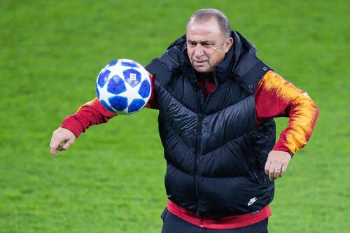 Fatih Terim îl vrea pe Vlad Dragomir