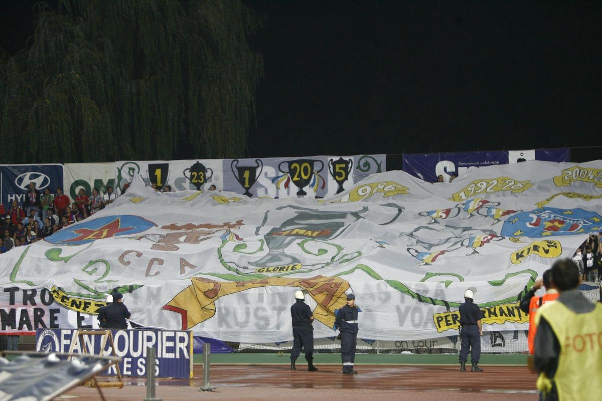 Bannere Steaua - Dinamo - evergreen
