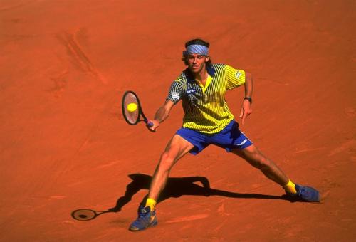 Gustavo Kuerten în galben și albastru la Paris 1997 Foto Guliver/GettyImages
