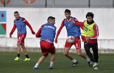 Conducerea lui Dinamo le-a comandat jucătorilor să rămână la Săftica