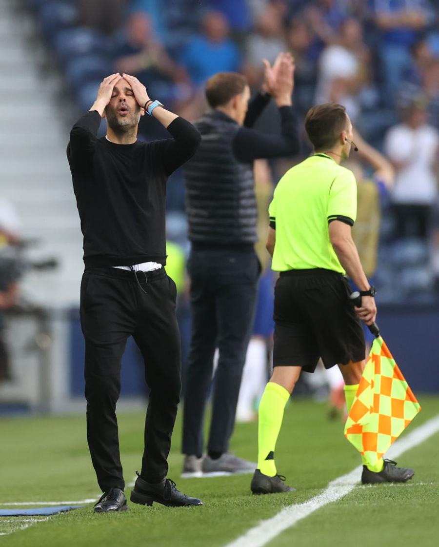 Pep Guardiola 10 ani şi încă unul
