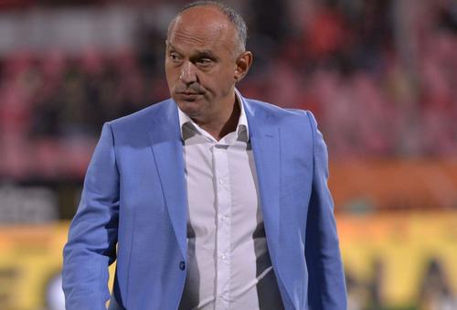 Florin Prunea (54 de ani), fostul internațional român, a vorbit în termeni duri despre Adrian Mutu (44 de ani), care a plecat de la Rapid la Neftchi Baku