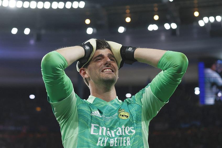 Liverpool - Real Madrid 0-1 » Thibaut Courtois (30 de ani), desemnat MVP-ul finalei Champions League, le-a răspuns la final contestatarilor din Albion.