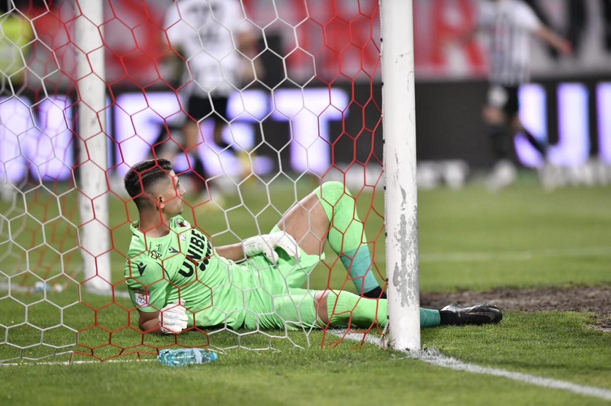 Amenzi de aproape 30.000 de lei și cinci fapte de natură penală la Dinamo - U Cluj
