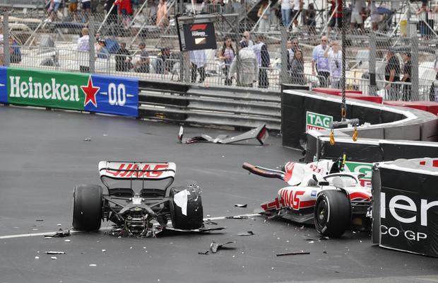 Podium inedit la Monaco, Mare Premiu dat peste cap de ploaie și de accidentul violent al lui Schumi jr. » Clasamente: cursă și general