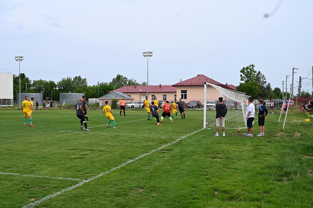 Zmeii Ogrezeni - Luceafărul Trestieni (L4 Giurgiu)