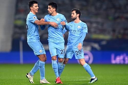 Joao Cancelo (centru), dorit de Arsenal și Barcelona/ foto: Imago Images