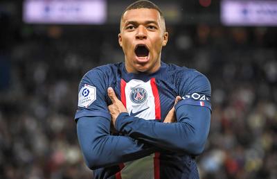 Mbappe îi pune pe jar pe toți » Sugerează că ar putea prelungi cu PSG: „Într-un an s-ar putea întâmpla multe lucruri”