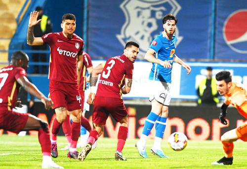 Rapid îi vrea pe Yuri Matias, stânga, de la CFR Cluj  // FOTO: Imago