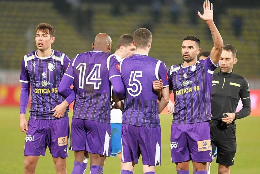 FC Argeș nu o duce rău numai pe teren, acolo unde a fost pur și simplu distrusă de Dinamo în turul barajului de menținere-promovare în Superliga, ci problemele de la clubul piteștean se reflectă și în afara terenului
