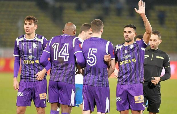 Decizia care a rupt vestiarul lui FC Argeș înainte de meciul cu Dinamo » Detalii incredibile din culisele clubului din Trivale