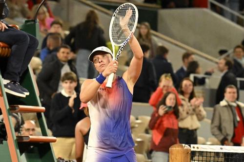 Iga Swiatek calificată în turul 3 la Roland Garros 2024 Foto: Imago