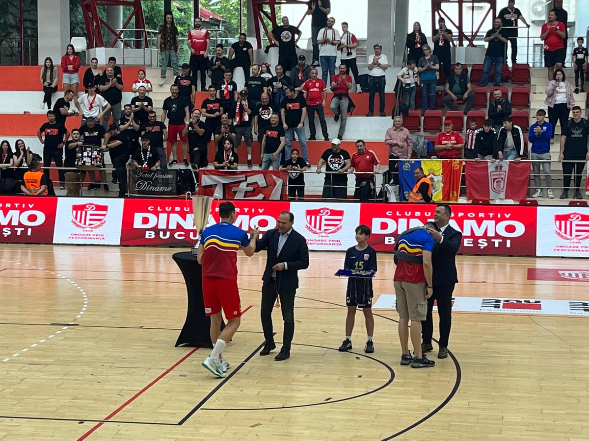 S-a încheiat o eră în Ștefan cel Mare » Xavi Pascual pleacă de la Dinamo și merge în Ungaria să câștige Liga Campionilor