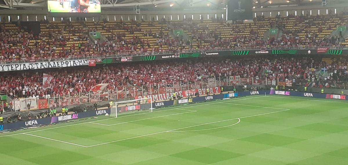 Suporteri Olympiakos - Fiorentina