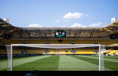 Guantanamo, varianta cu zei » Cum s-a transformat OPAP Arena înaintea finalei Conference League