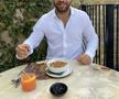 Mathieu Flamini, înainte de a mânca micul dejun favorit - iaurt cu fructe de pădure și cereal