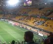 Scene incredibile, ratate de televiziuni, după finala Conference League » Prăpăd în stadion, fotbaliști umiliți