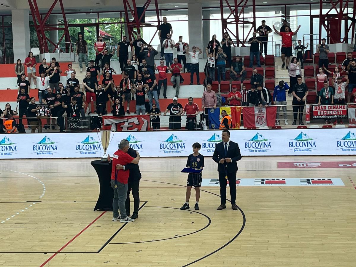 S-a încheiat o eră în Ștefan cel Mare » Xavi Pascual pleacă de la Dinamo și merge în Ungaria să câștige Liga Campionilor